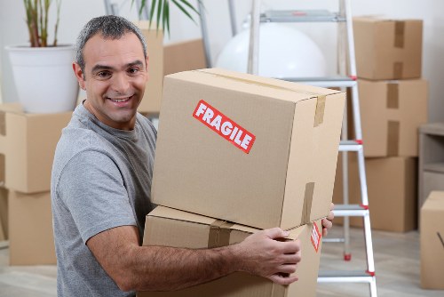 Mobile self storage container delivered to a Streatham home for convenient loading